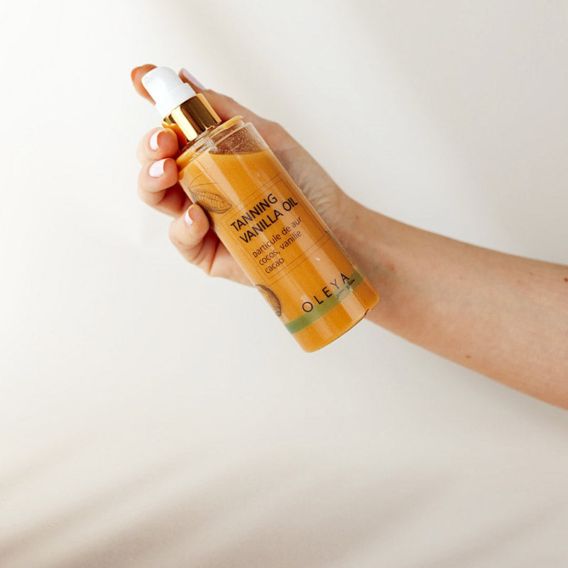 Tanning Vanilla oil - Ulei stralucitor cu particule de Aur și Vanilie